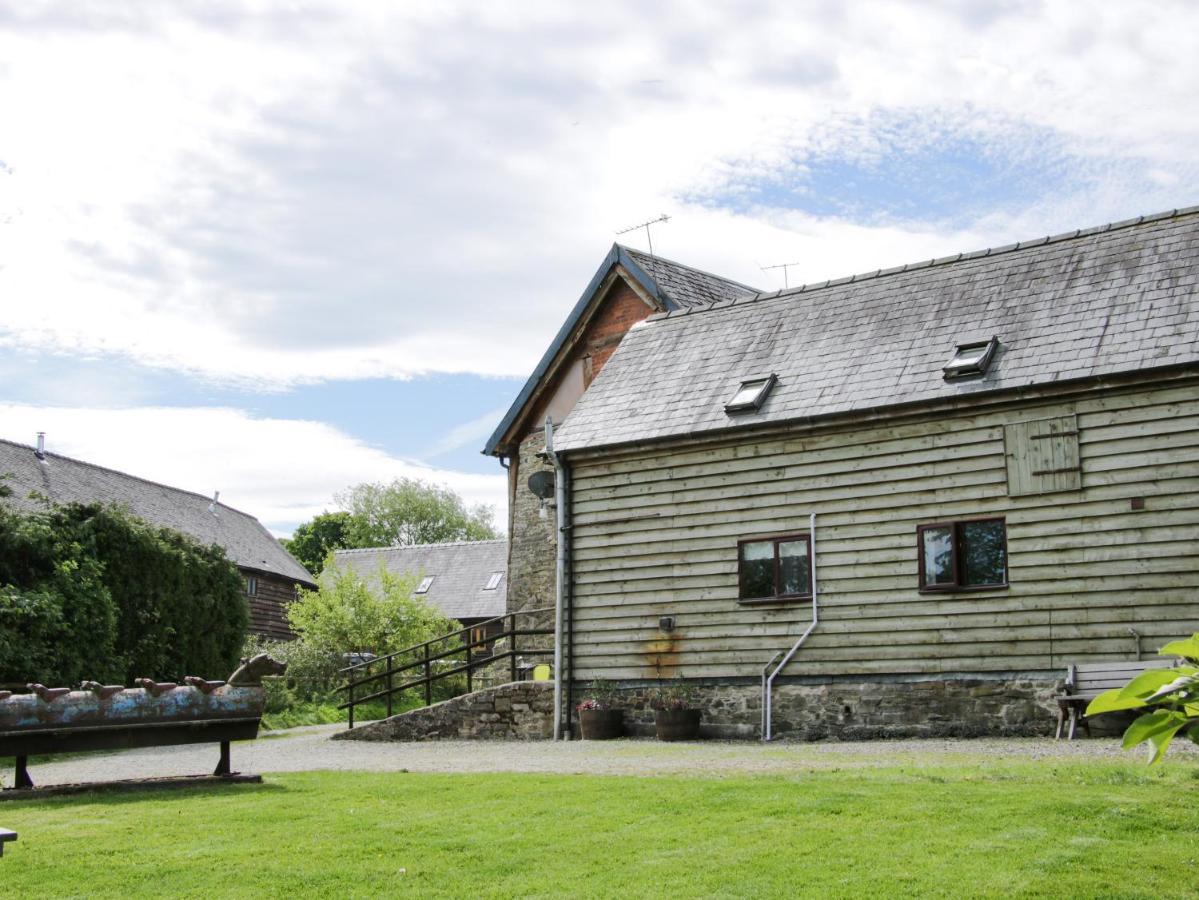 Broughton Stables Villa Montgomery Exteriör bild